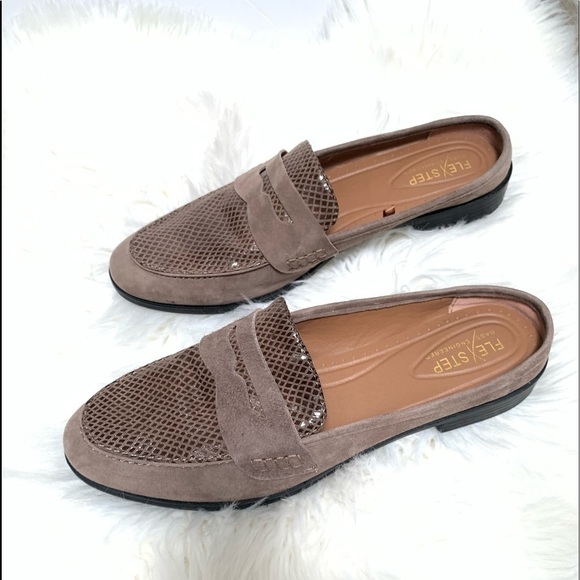 Bass  Flex Step Women's Nicole Taupe Mule Loafer - Picture 10 of 13